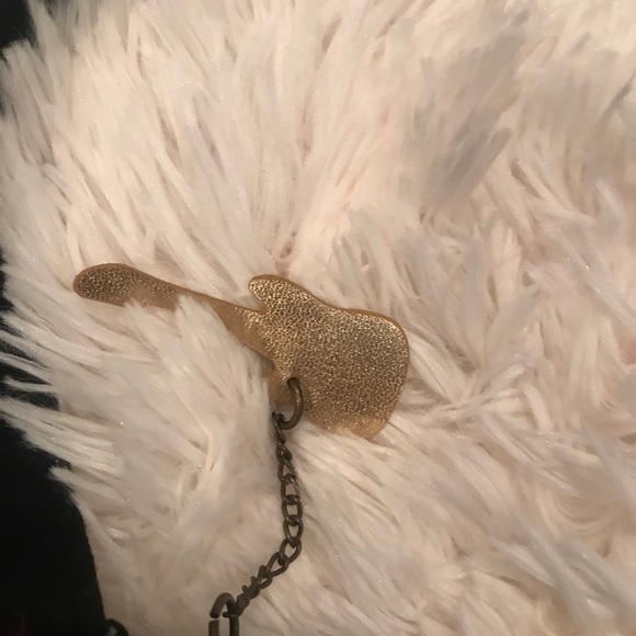 Hannah Montana guitar crossbody purse - Picture 3 of 5